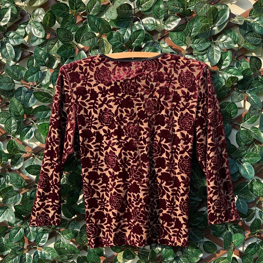 Vintage Floral Crush Velvet Rose Blouse - Burgundy 3/4 sleeve Small - Picture 3 of 3
